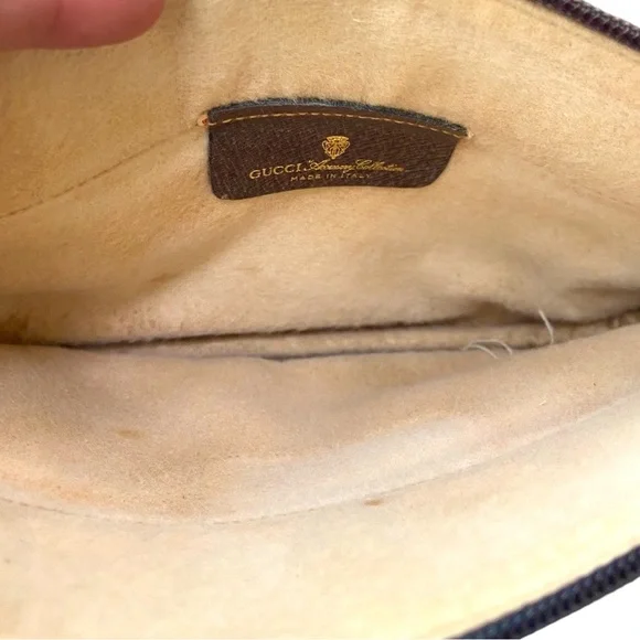 ** SOLD ** Gucci 80’s Vintage Pochette shoulder bag - Picture 7 of 10